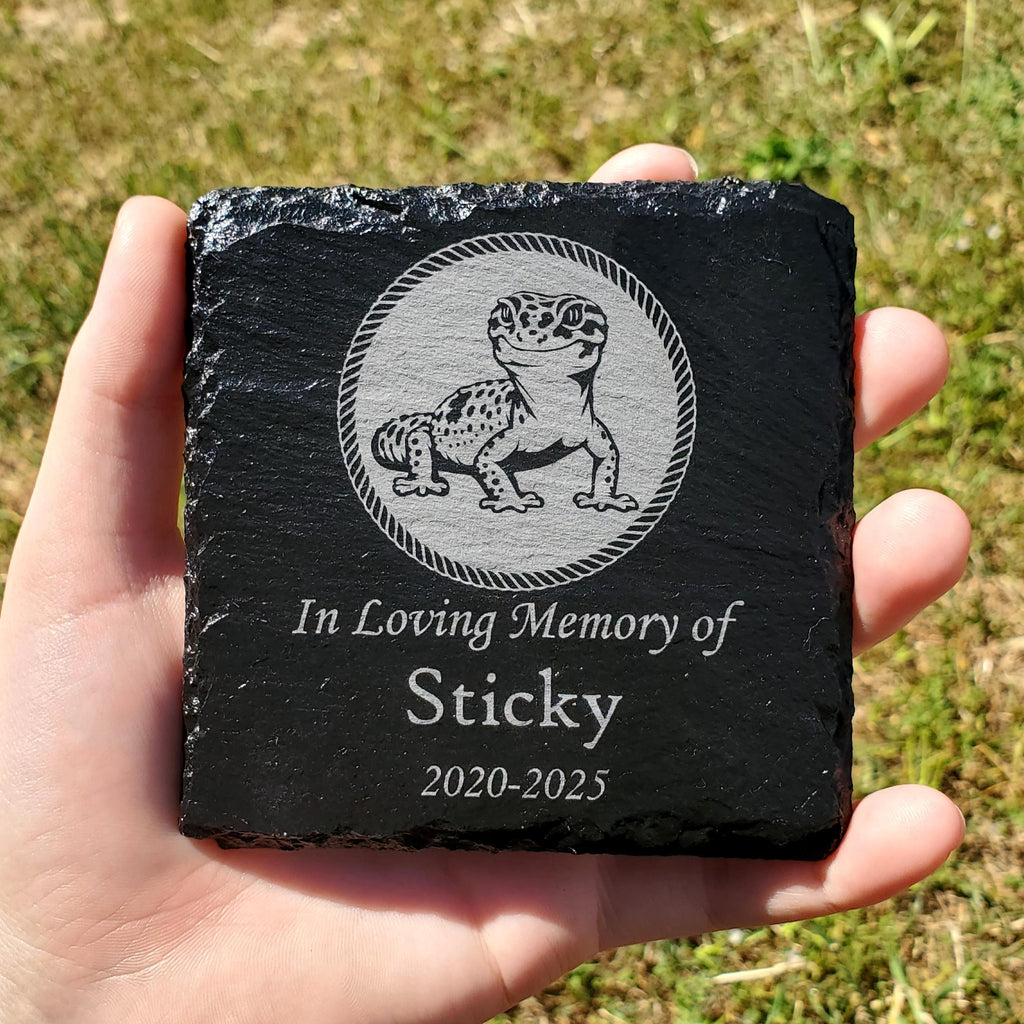 Small Personalized Gecko Lizard Memorial Stone